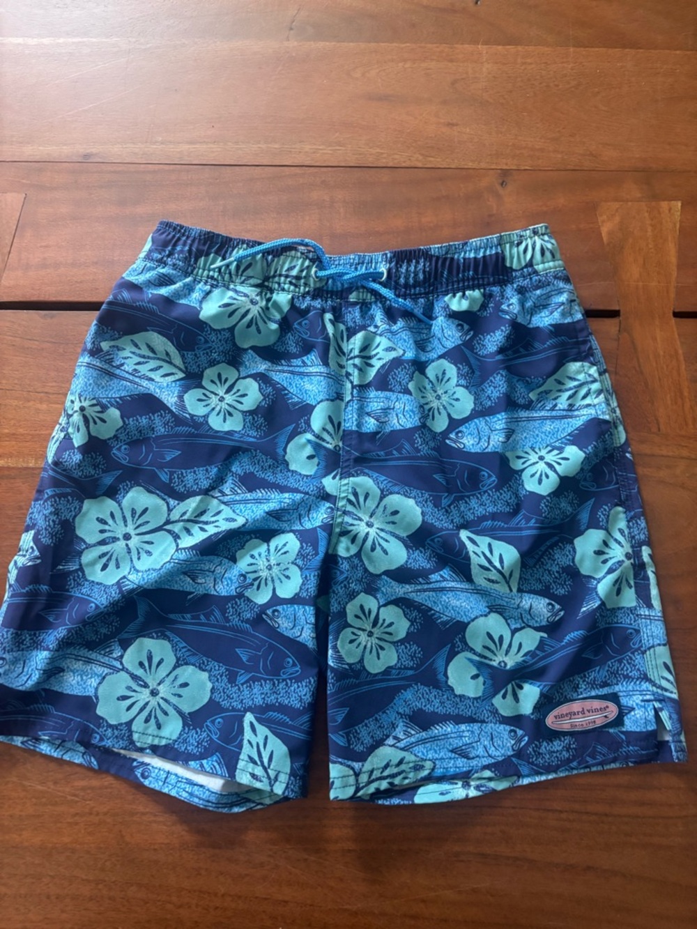 Vineyard Vines Blue Floral Swim Trunks Boys Size 12/14